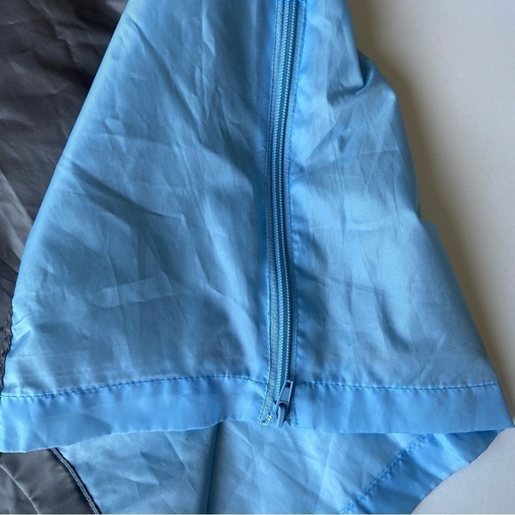 Disney Parks Windbreaker Rain Jacket Pullover Vented ¼ Zip M/L - Picture 8 of 13